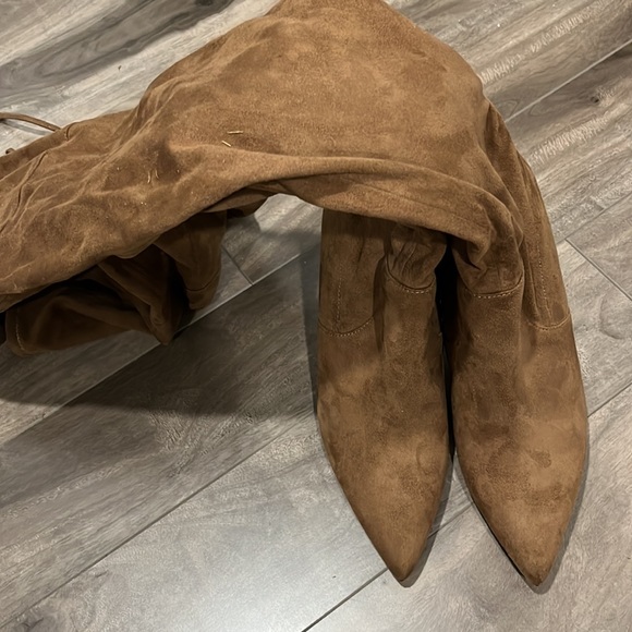 ALDO Asteille Thigh High Stiletto Boots, ankle zipper, thigh ties. - Picture 3 of 4